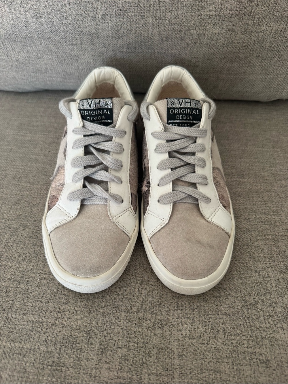 Vintage Havana Silver, White & Gray Low-Top Sneakers